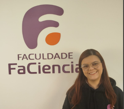 Niceia De Oliveira